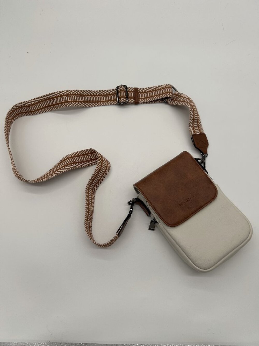 Poiugoya Brown and Cream Leather Crossbody Bag